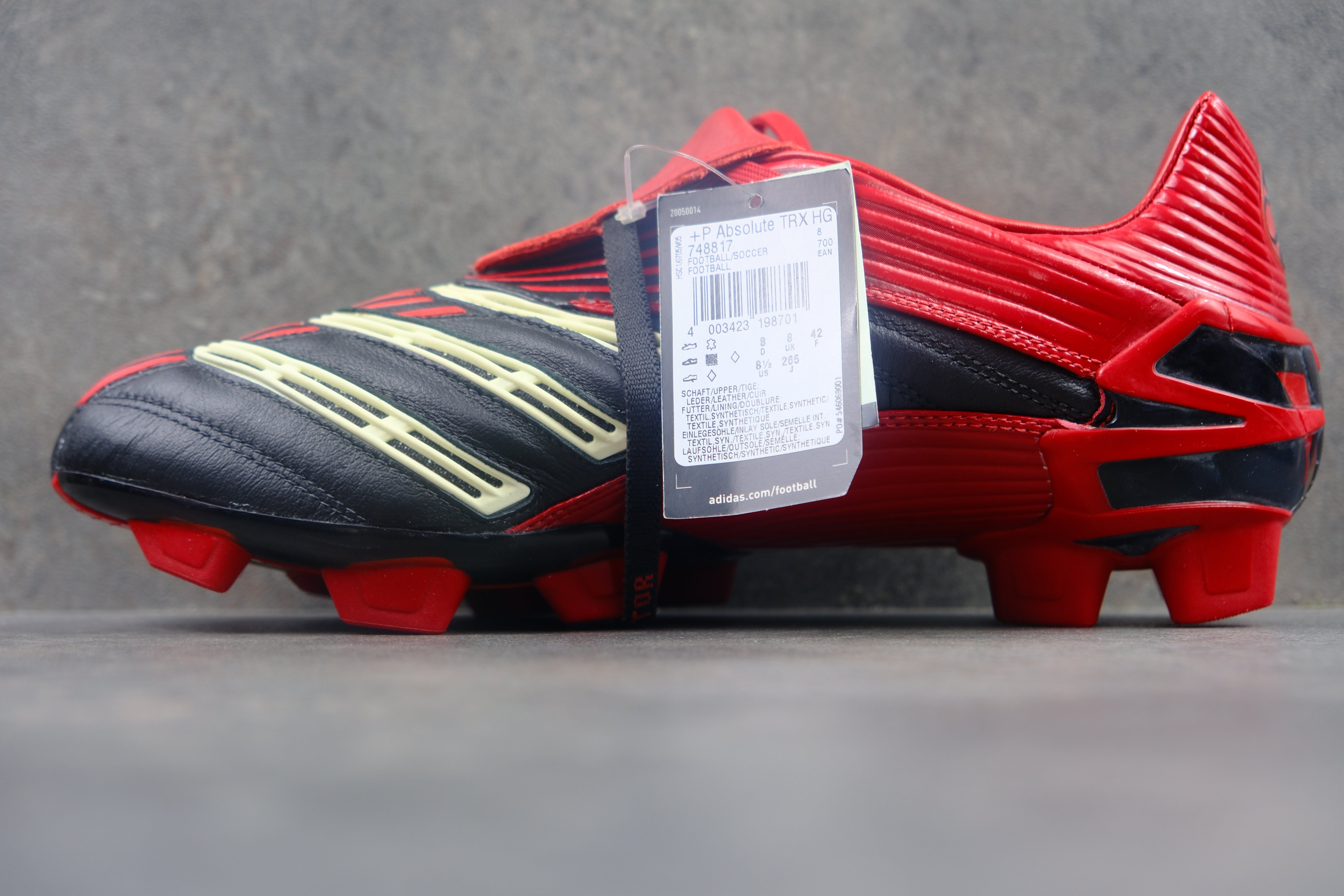 adidas Predator レッド HG 26cm adidas Predator レッド HG 26cm