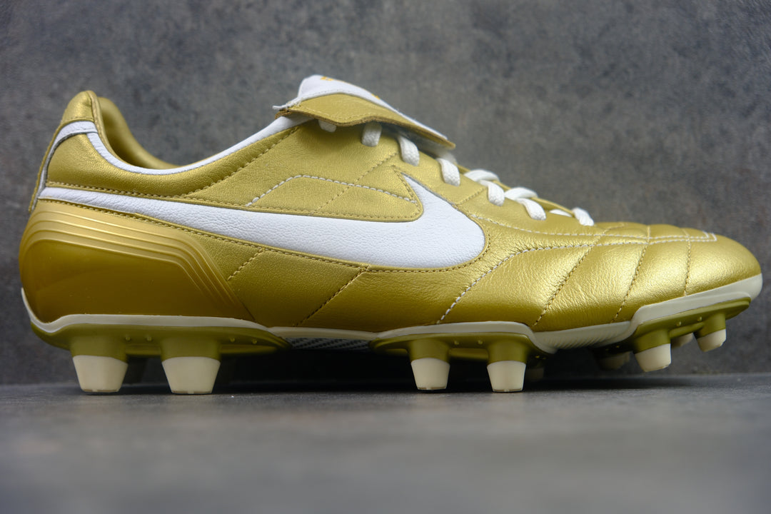 Nike Tiempo Air Legend R10 FG – The Boot Chamber