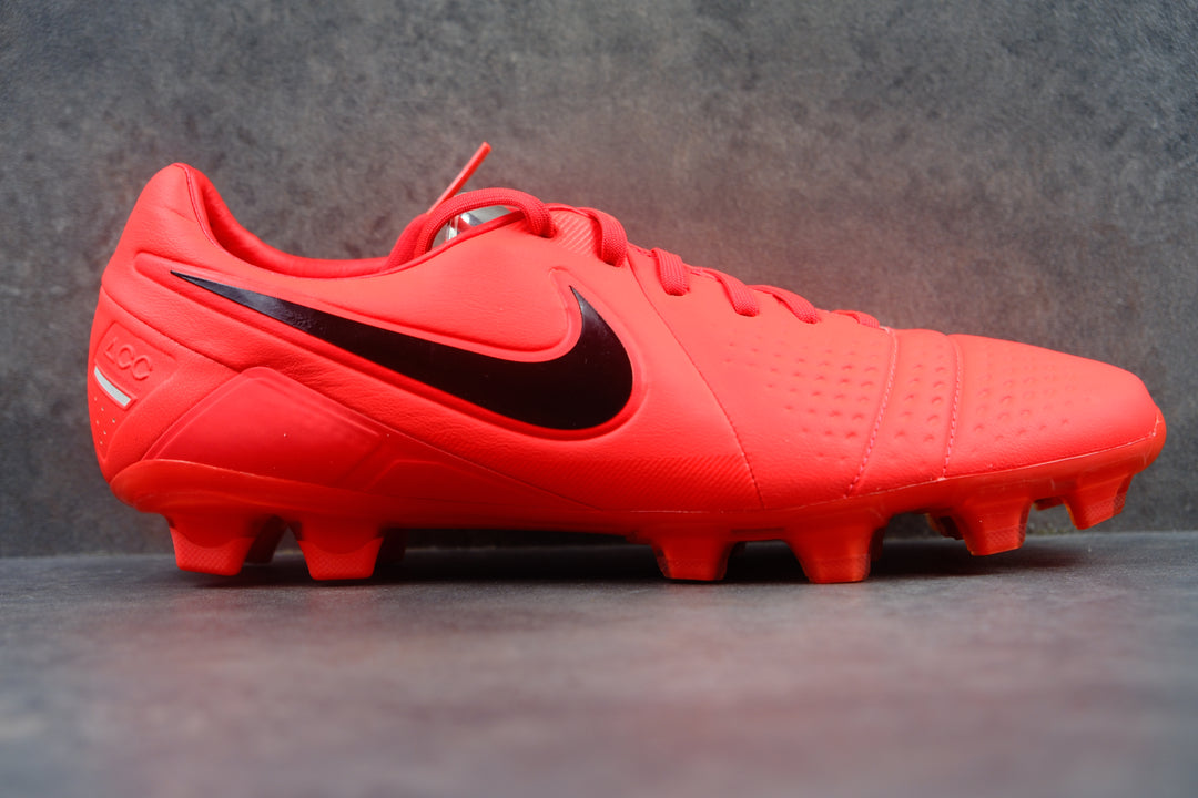 Nike CTR Maestri III HG