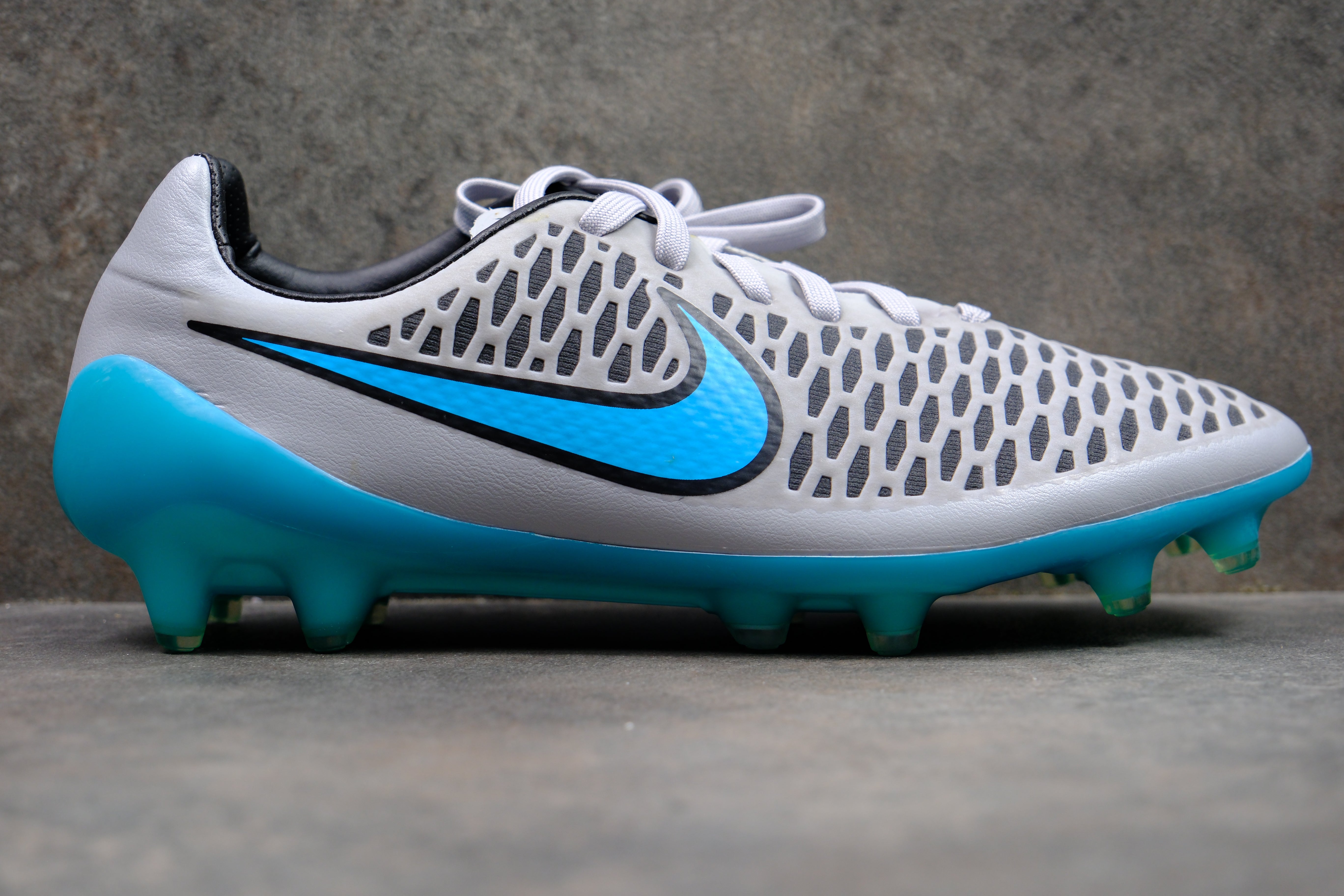 シューズ NIKE Magista Opus FG 27cm Nike Magista Opus FG Black/White