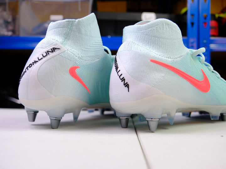 Nike Phantom Luna II SG (Player Issue)