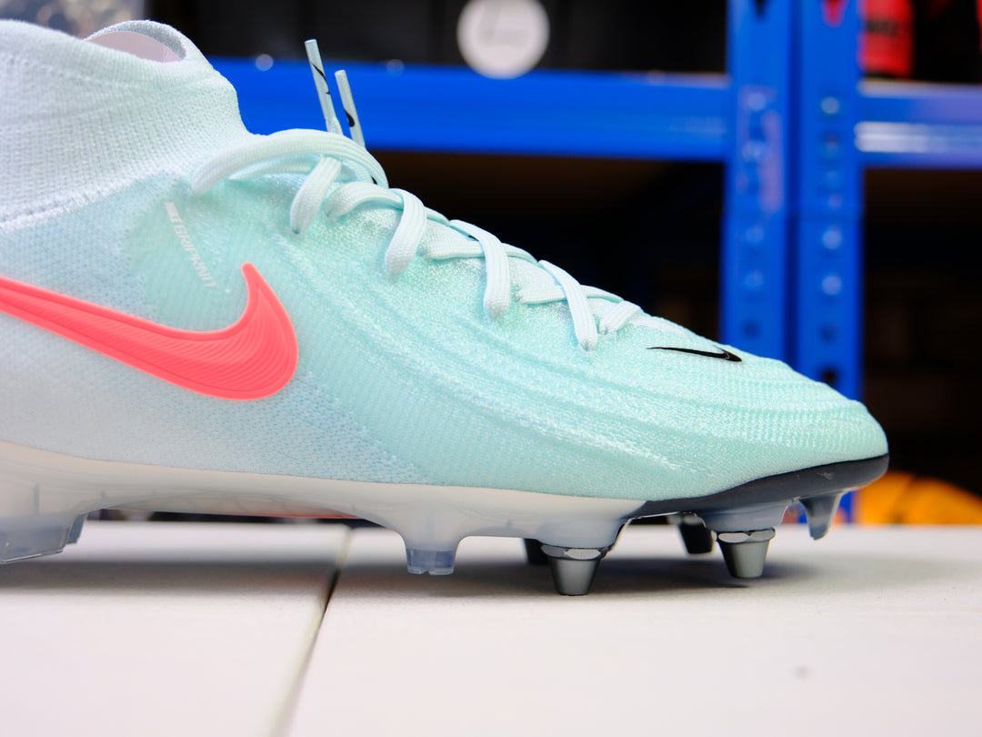 Nike Phantom Luna II SG (Player Issue)