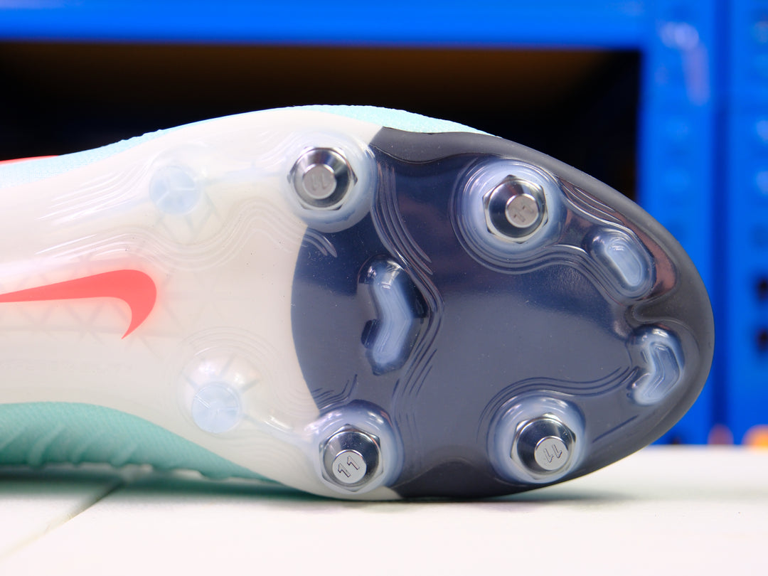 Nike Phantom Luna II SG (Player Issue)