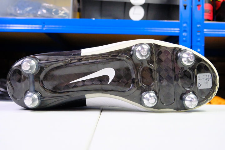 Nike Tiempo Legend IV SG