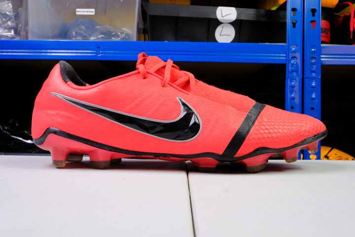 Nike Phantom Venom FG