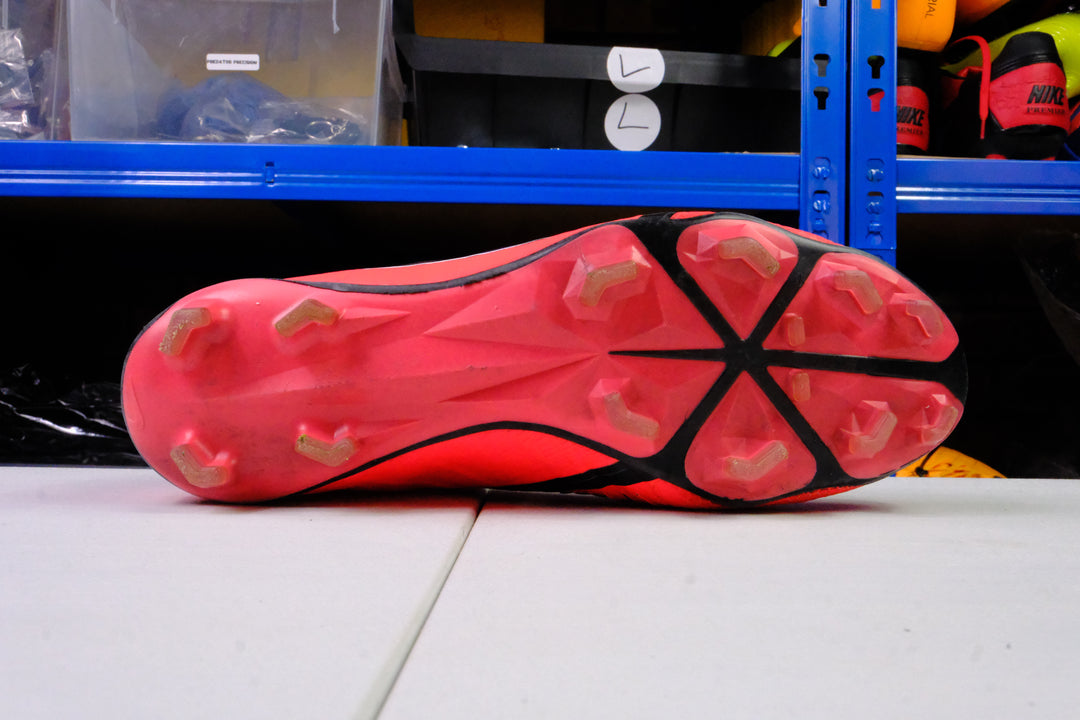 Nike Phantom Venom FG