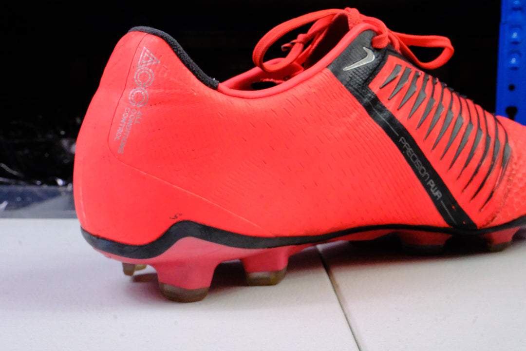 Nike Phantom Venom FG