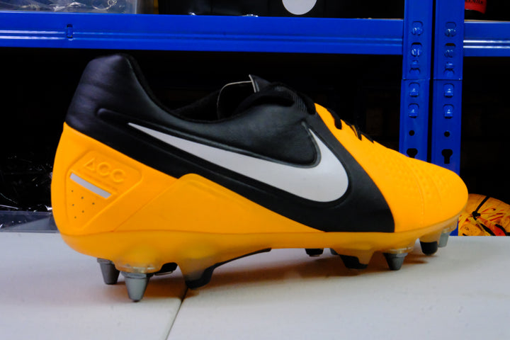Nike CTR Maestri III SG