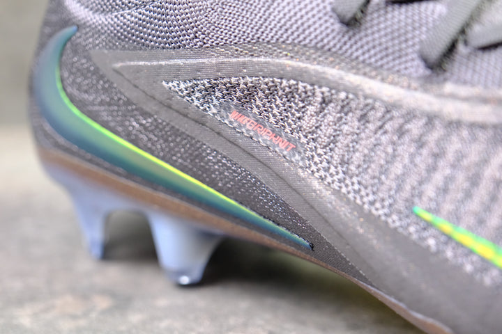 Nike Phantom 6 &
