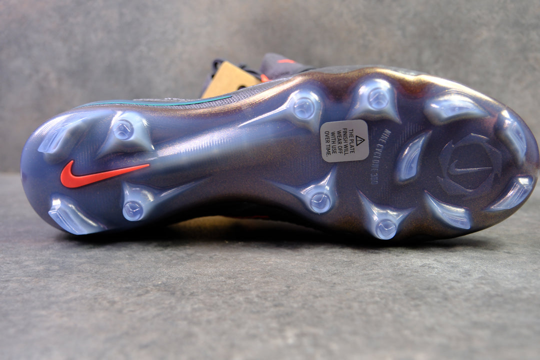 Nike Phantom 6 &