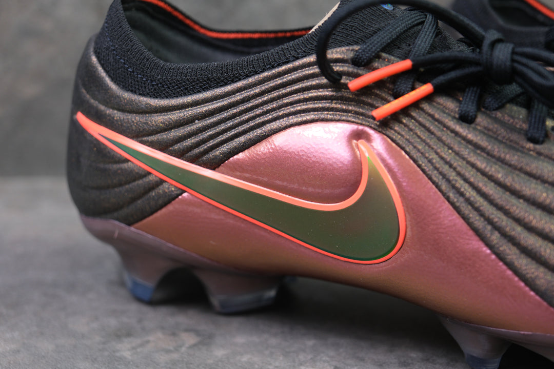 Nike Tiempo Maestro &