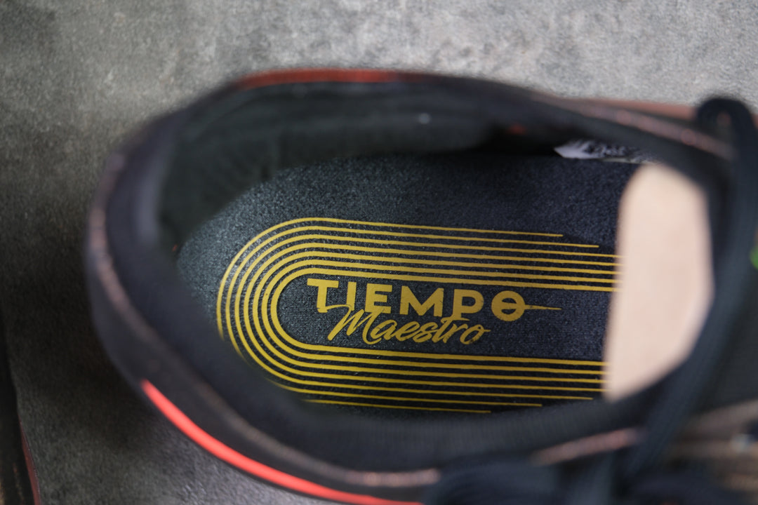 Nike Tiempo Maestro &