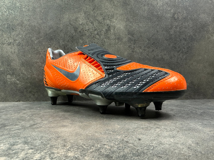 Nike Total 90 Laser II