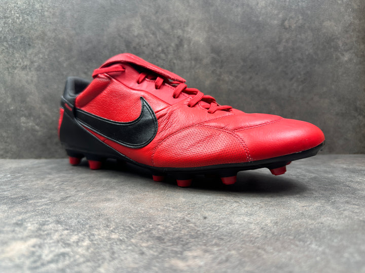 Nike Premier III
