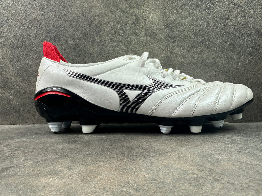 Mizuno Morelia Neo III Japan