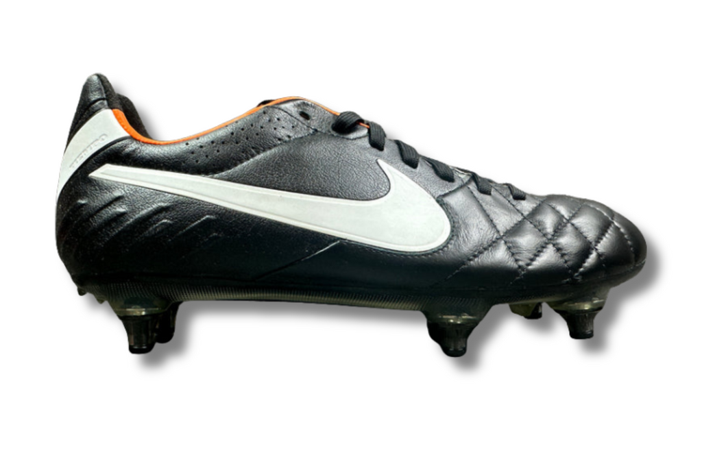 nike metal stud rugby boots